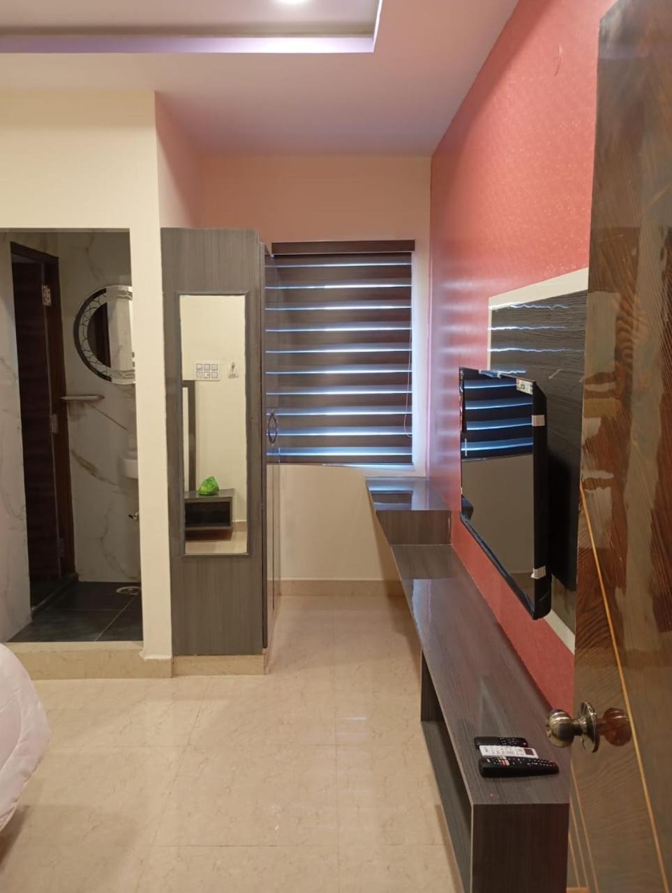 Aadya Inn New Luxury Hotel Tirupati Exteriér fotografie