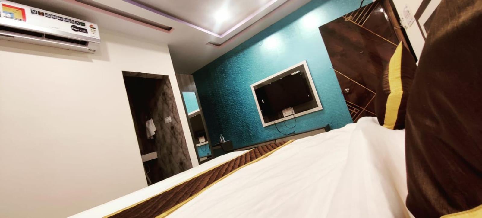 Aadya Inn New Luxury Hotel Tirupati Exteriér fotografie